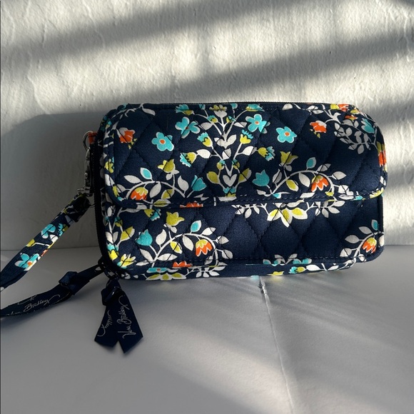 Vera Bradley Handbags - Vera Bradley wristlet